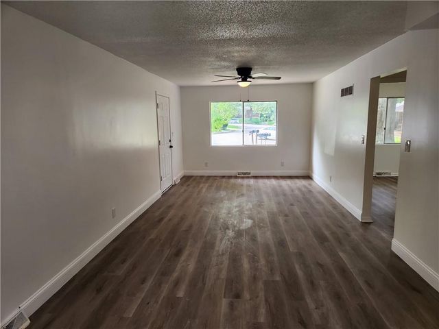 1705 N 76th Terrace, Kansas City, KS 66112