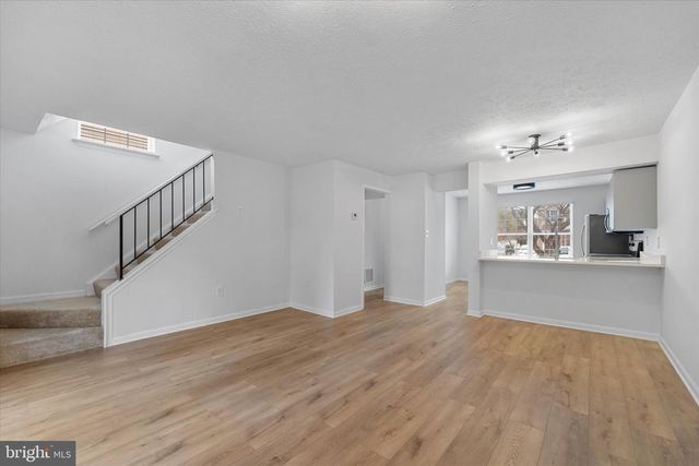 1010 CLYMER CT NE, Leesburg, VA 20176