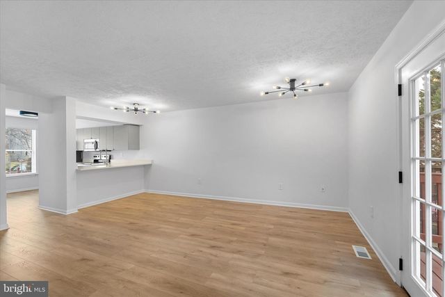 1010 CLYMER CT NE, Leesburg, VA 20176