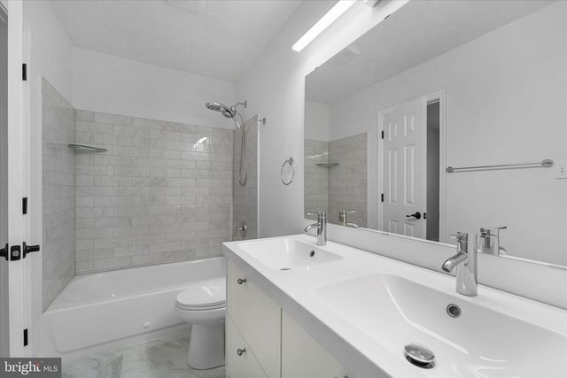 1010 CLYMER CT NE, Leesburg, VA 20176