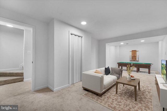 1010 CLYMER CT NE, Leesburg, VA 20176