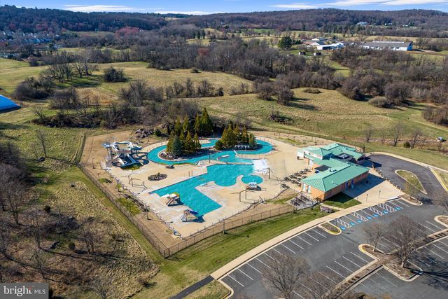 1010 CLYMER CT NE, Leesburg, VA 20176