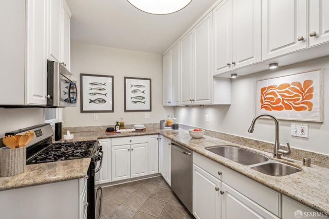 1869 California Street 1, San Francisco, CA 94109