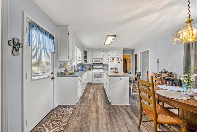 103 April LN, Vinton, VA 24179