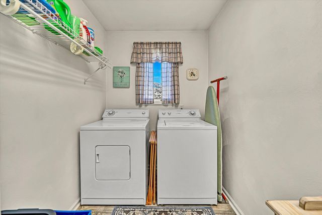 103 April LN, Vinton, VA 24179