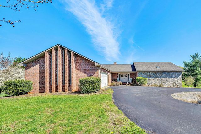 103 April LN, Vinton, VA 24179