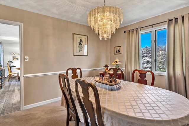 103 April LN, Vinton, VA 24179