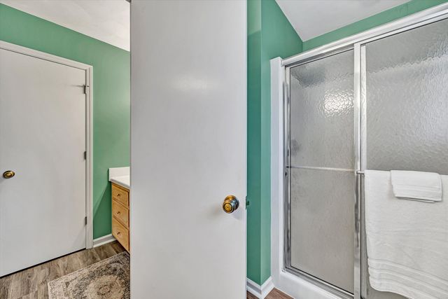 103 April LN, Vinton, VA 24179