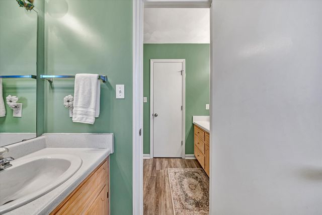 103 April LN, Vinton, VA 24179