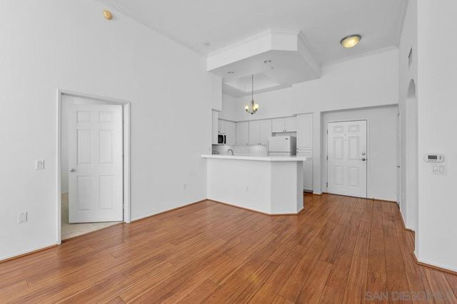 9229 Regents L427, La Jolla, CA 92037