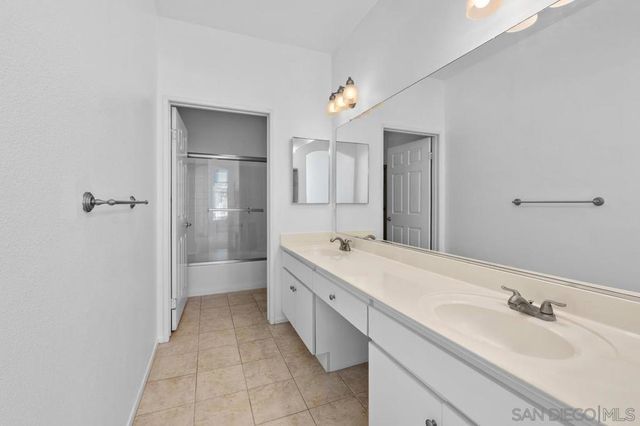 9229 Regents L427, La Jolla, CA 92037