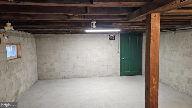 1043 CLEMMERS MILL RD, Schwenksville, PA 19473