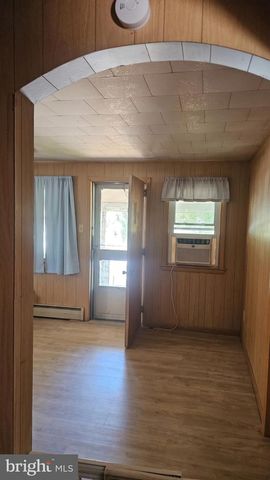 1043 CLEMMERS MILL RD, Schwenksville, PA 19473
