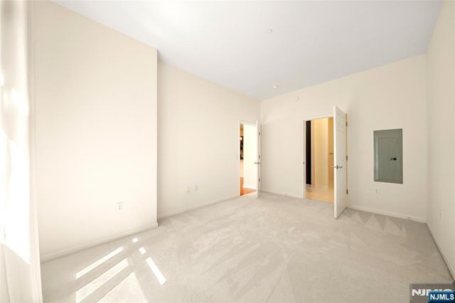 1105 Riverview Avenue 105, Englewood, NJ 07631