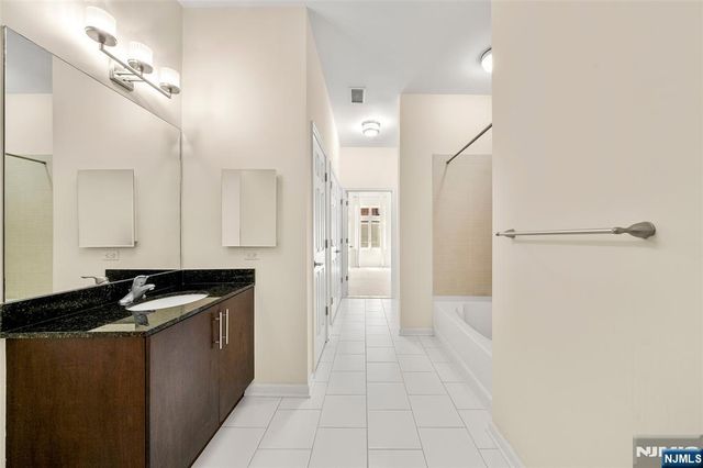 1105 Riverview Avenue 105, Englewood, NJ 07631