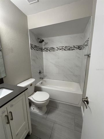 4711 GROVE POINT DRIVE, Tampa, FL 33624