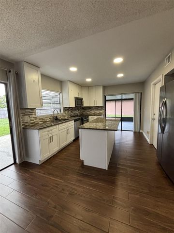 4711 GROVE POINT DRIVE, Tampa, FL 33624