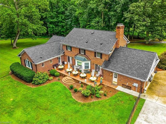 6352 Turnpike Road, High Point, NC 27263
