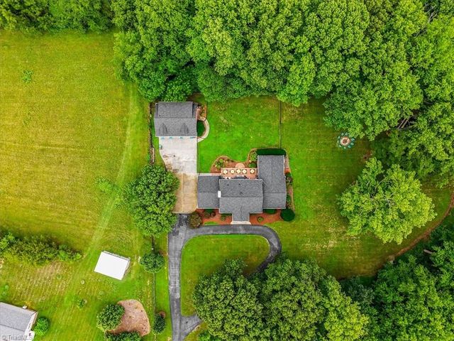 6352 Turnpike Road, High Point, NC 27263