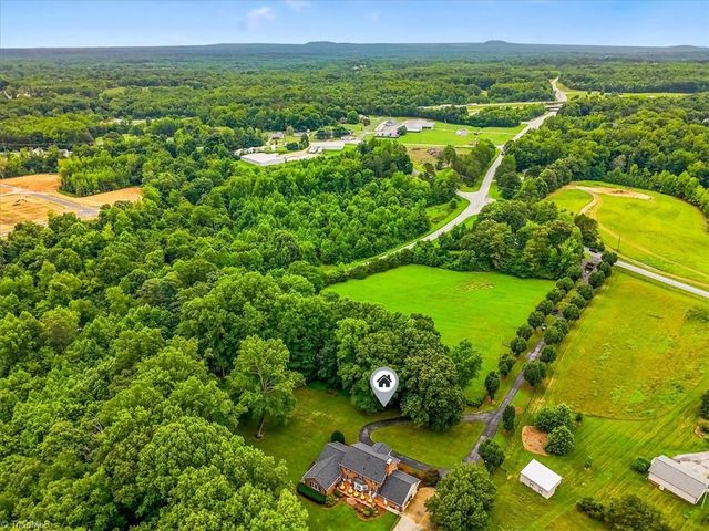 6352 Turnpike Road, High Point, NC 27263