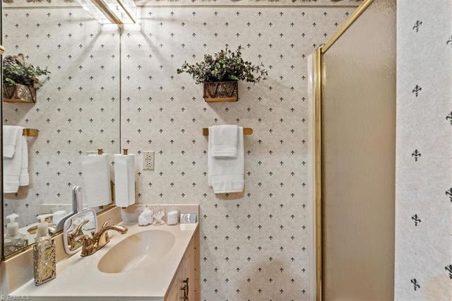 6352 Turnpike Road, High Point, NC 27263