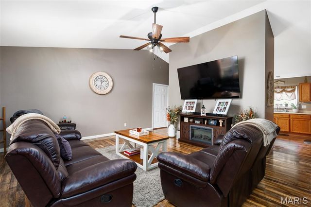 1025 Cherry Lane, Catawissa, MO 63015