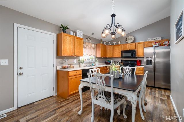 1025 Cherry Lane, Catawissa, MO 63015