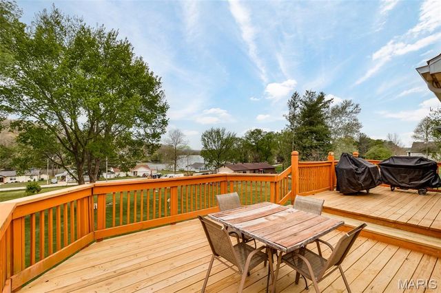 1025 Cherry Lane, Catawissa, MO 63015