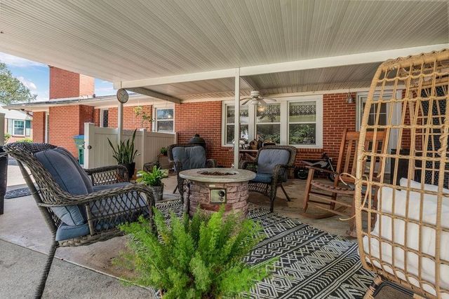 702 Presley Street S, Atmore, AL 36502