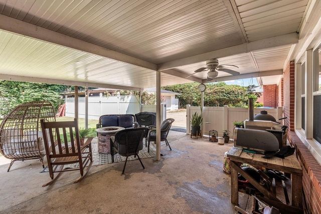 702 Presley Street S, Atmore, AL 36502