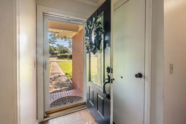 702 Presley Street S, Atmore, AL 36502