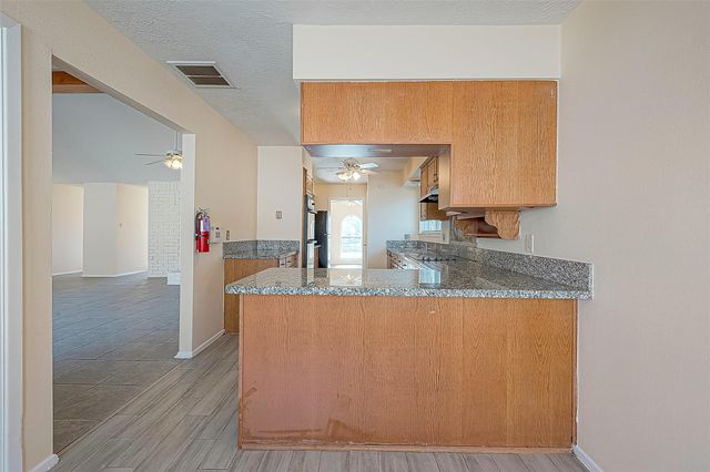 830 Kenforest, Missouri City, TX 77489