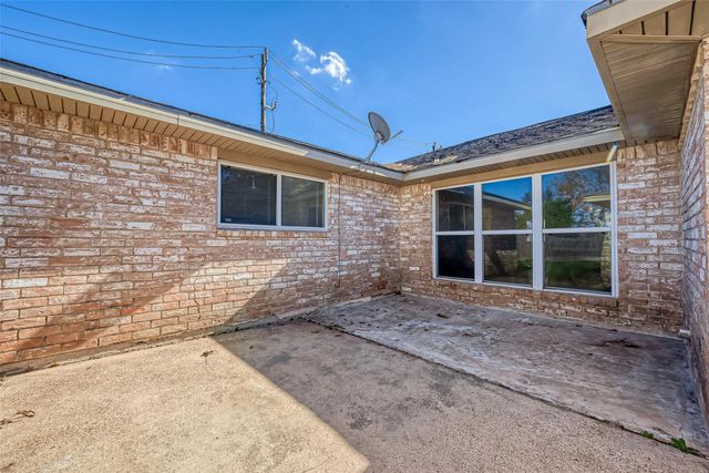 830 Kenforest, Missouri City, TX 77489