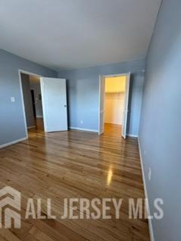 120 W 3 Avenue 26, Roselle, NJ 07203