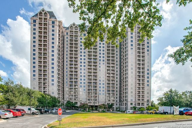 1 Towers Park Ln Apt 1810, San Antonio, TX 78209
