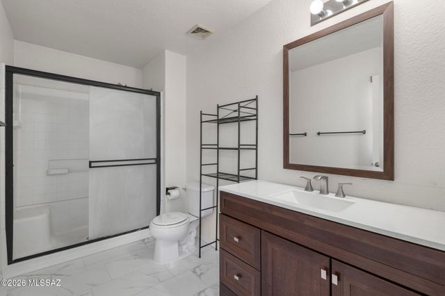 6956 S Goshawk Drive, Tucson, AZ 85756