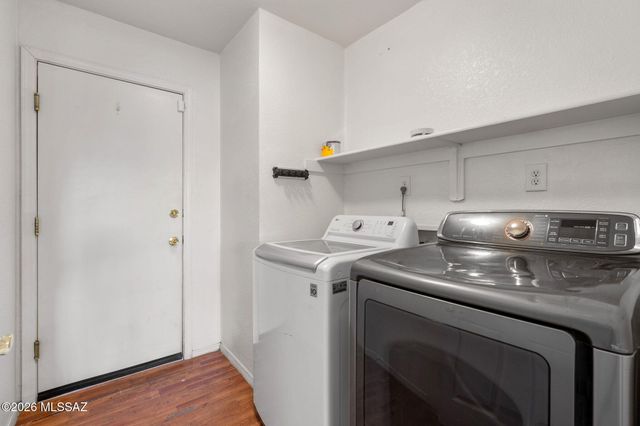 6956 S Goshawk Drive, Tucson, AZ 85756