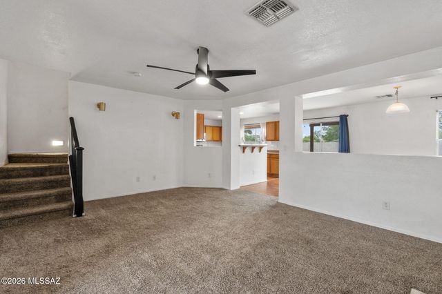 6956 S Goshawk Drive, Tucson, AZ 85756