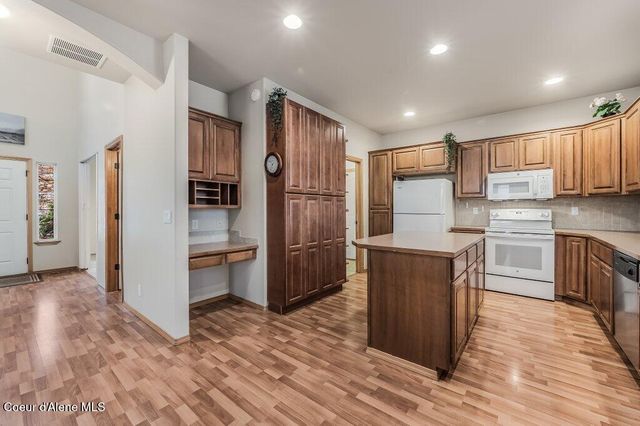 4407 W Lennox Loop, Coeur D'alene, ID 83815