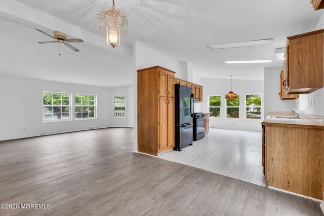 540 Momosa Drive, Whiting, NJ 08759