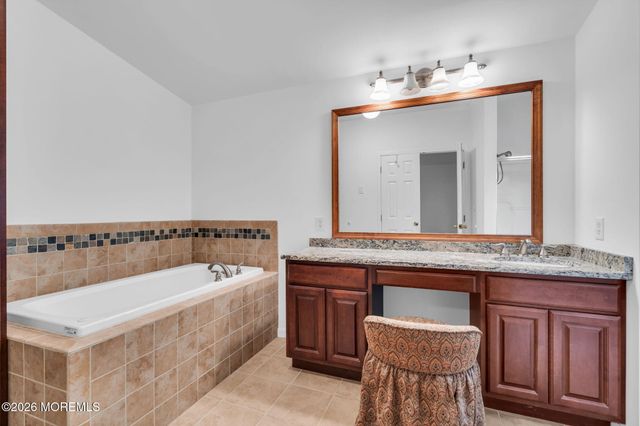 540 Momosa Drive, Whiting, NJ 08759