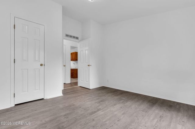 540 Momosa Drive, Whiting, NJ 08759