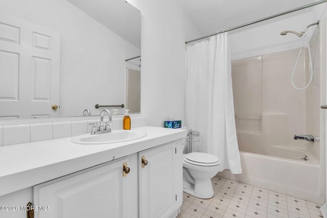 540 Momosa Drive, Whiting, NJ 08759