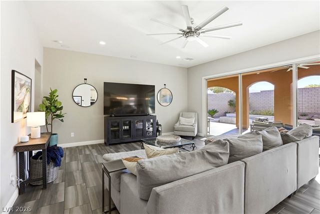 497 Paso De Montana Street, Las Vegas, NV 89138