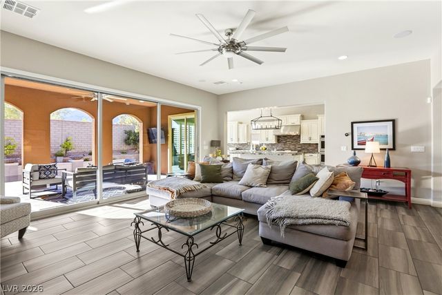 497 Paso De Montana Street, Las Vegas, NV 89138