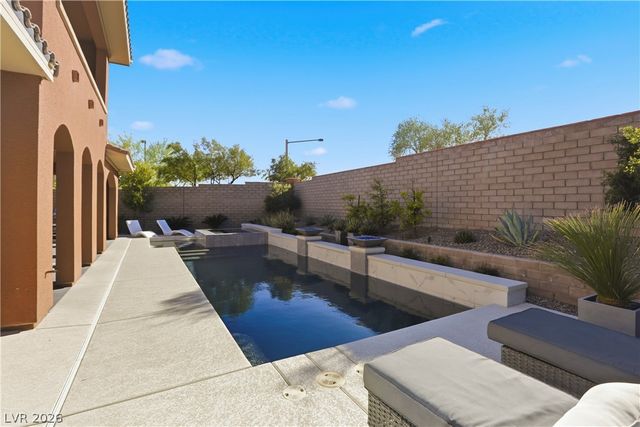 497 Paso De Montana Street, Las Vegas, NV 89138