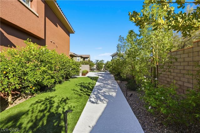 497 Paso De Montana Street, Las Vegas, NV 89138