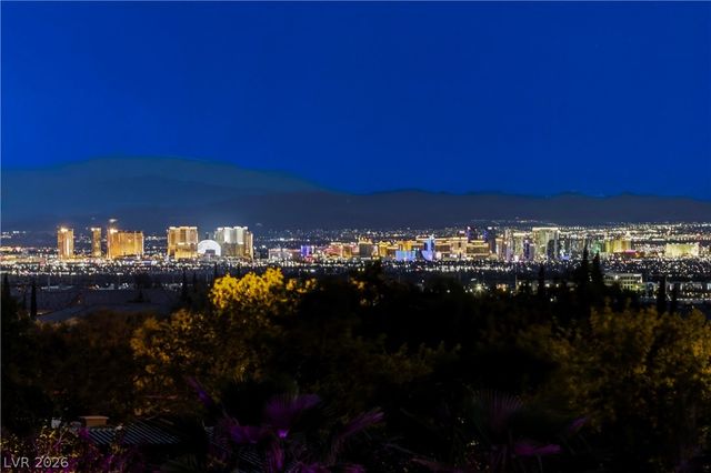 497 Paso De Montana Street, Las Vegas, NV 89138