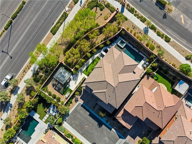 497 Paso De Montana Street, Las Vegas, NV 89138