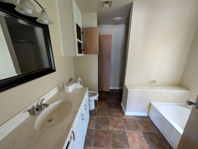 15405 McElroy Rd, Meadow Vista, CA 95722